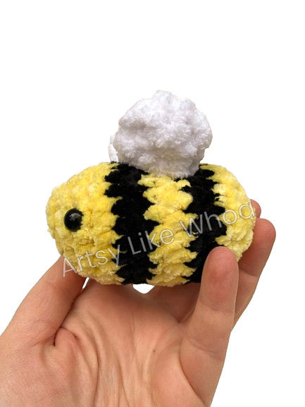 Bee Plushie - Crocheted Toy - Amiguruim - Ready to Ship